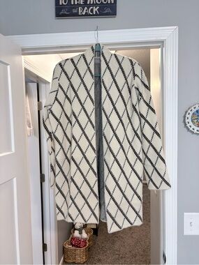 Cyrus Cream & Black Diamond Open-Front Cardigan